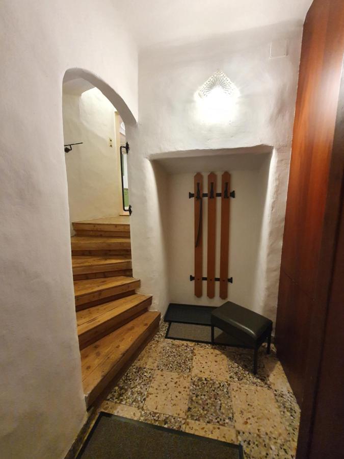 Gasthof Gruener Baum Кирхберг ам Вексел Екстериор снимка